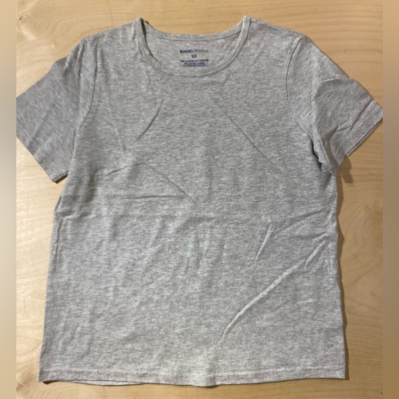 Basic Editions Tops - Basic Editions Heather Gray Tee Small (QB)